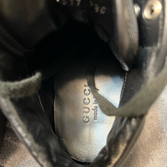 Men’s Gucci shoes - Picture 7 of 8